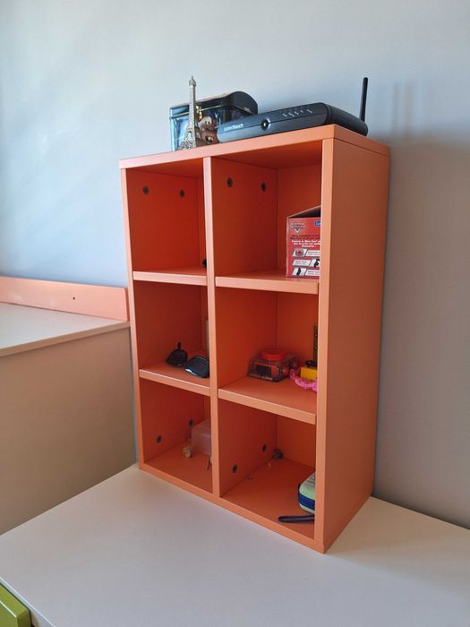 Quarto de criança convertível (de berço p cama com secretária) Micuna.