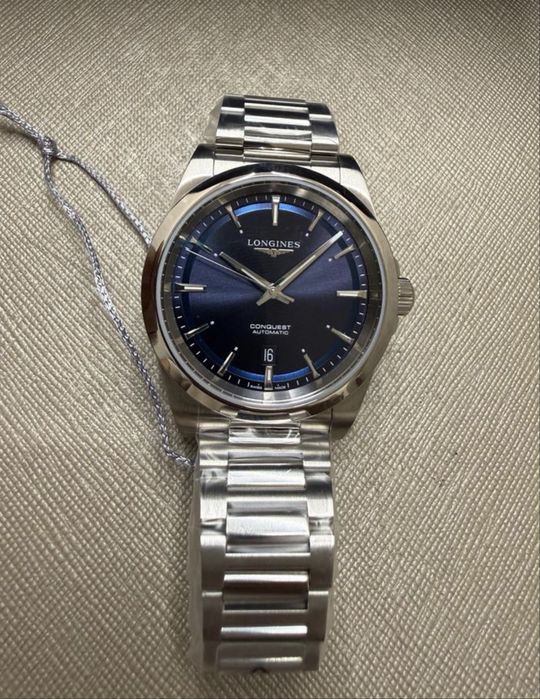 Longines Conquest automático