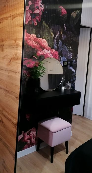 Toaletka podwieszana  czarna stan idealny