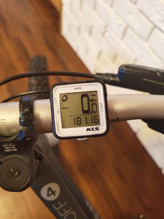 Woom Off 4 +stopka, licznik, blotniki- Sprzedam