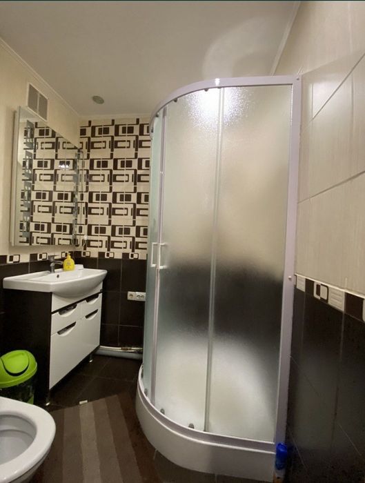 1 кім.кв Театральна,Миколаївська,пр.Богоявл,авто/жд5 хв,газ.колонка,го