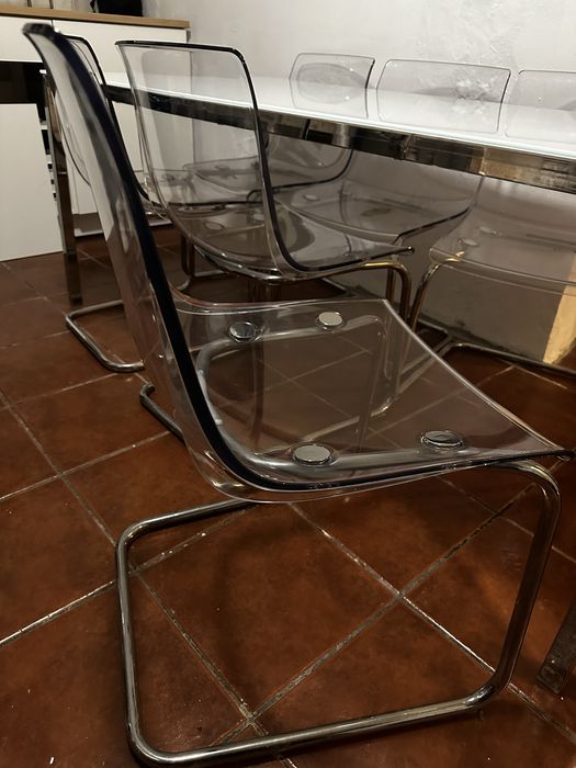 Jogo mesa e 6 cadeiras