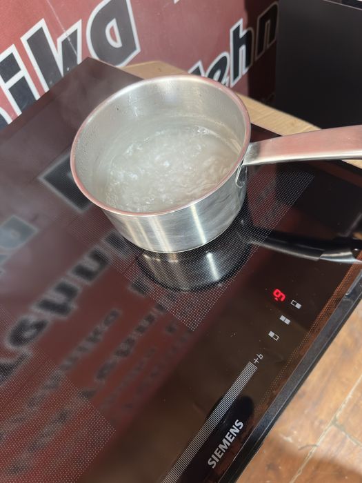 Варильна поверхня , індукційна Siemens