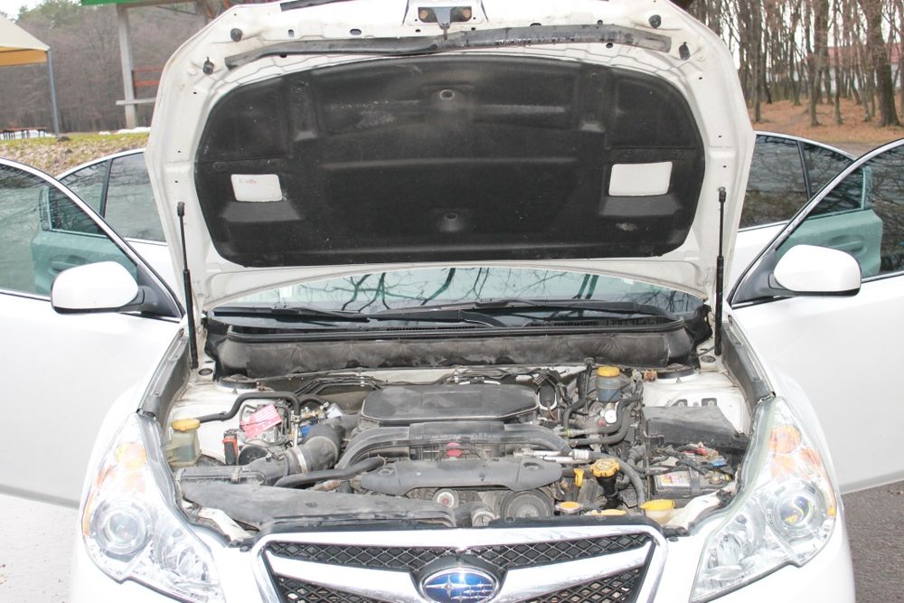 Subaru legacy premium