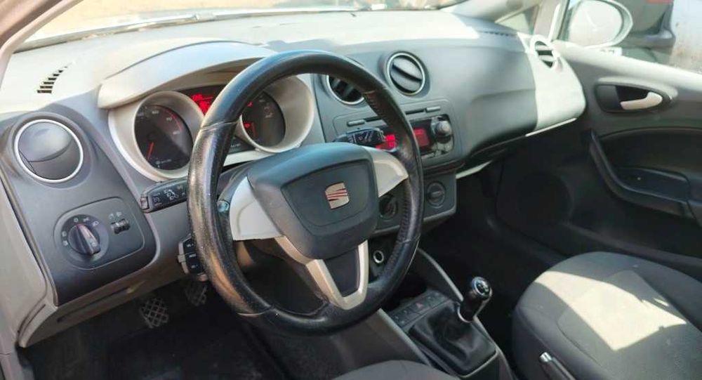 Seat Ibiza 1.2 ST Style — fotografia 4