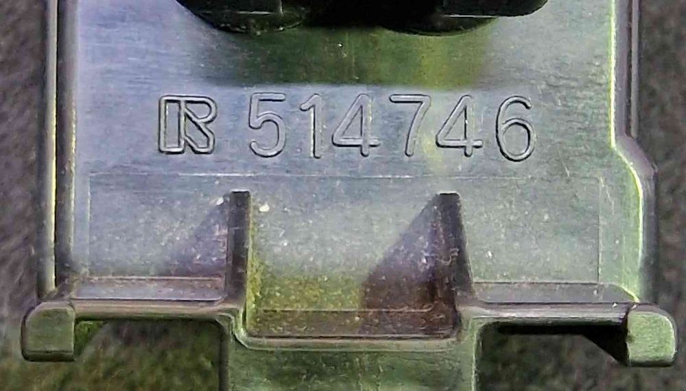 Comando / Botão / Interruptor Vidros Trás Direito 514746 - TOYOTA COROLLA Verso