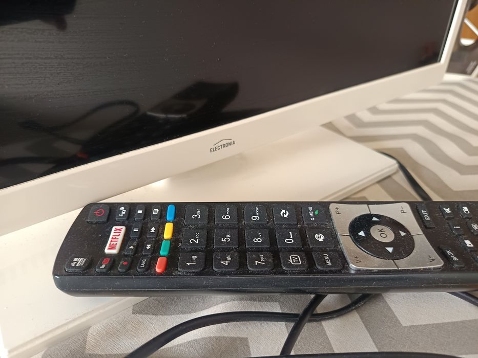 TV eletronica de 24"