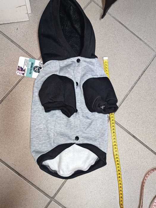Bluza aż kapturem dla psa ubranko