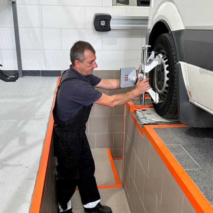 СТО Автосервіс розвал сходження 3D, шиномонтаж. Буси, мінівени, джипи.