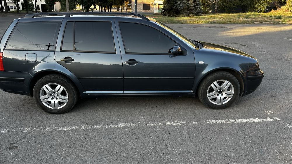 Volkswagen golf 4 1.6 MPI