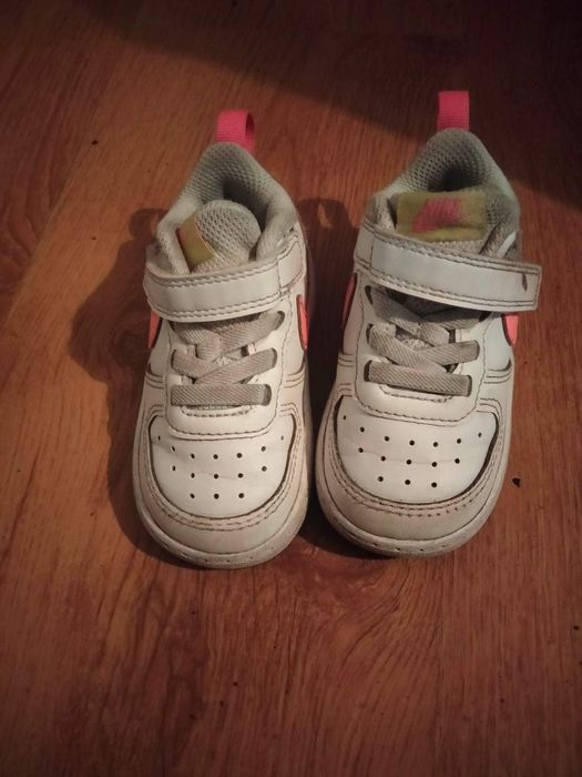 Buty dla dziewczynki