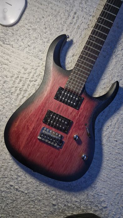 Gitara Cort x100 (ładny stan) + pasek i pokrowiec