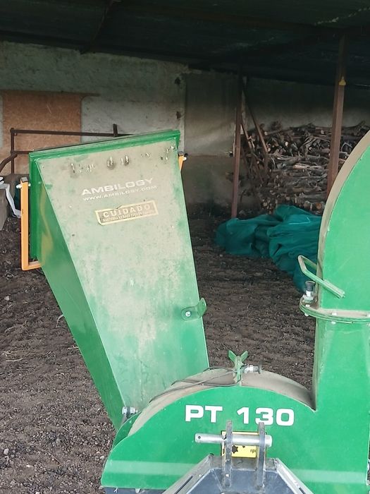 Triturador de ramos PTO AMBILOGY PT130 – como novo – 130 mm
 PTO AMBILOGY PT130 – como novo – 130 mm