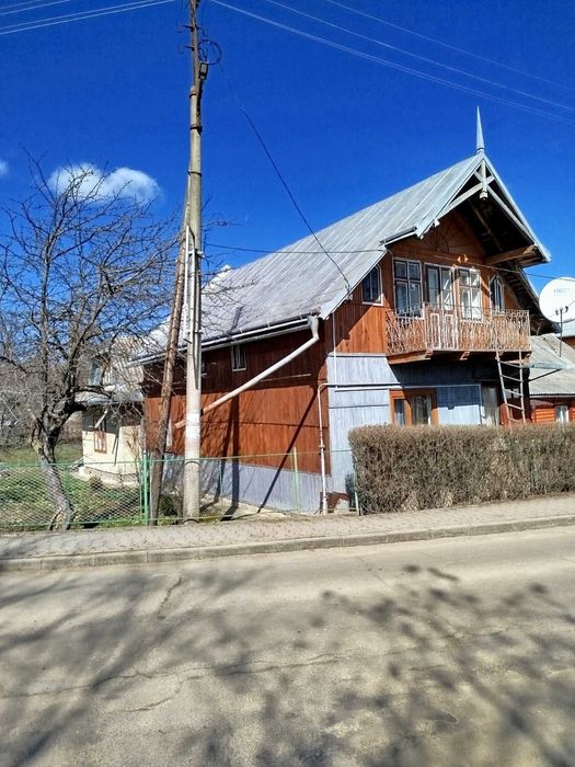 Продається господарство в центрі місті Косів.