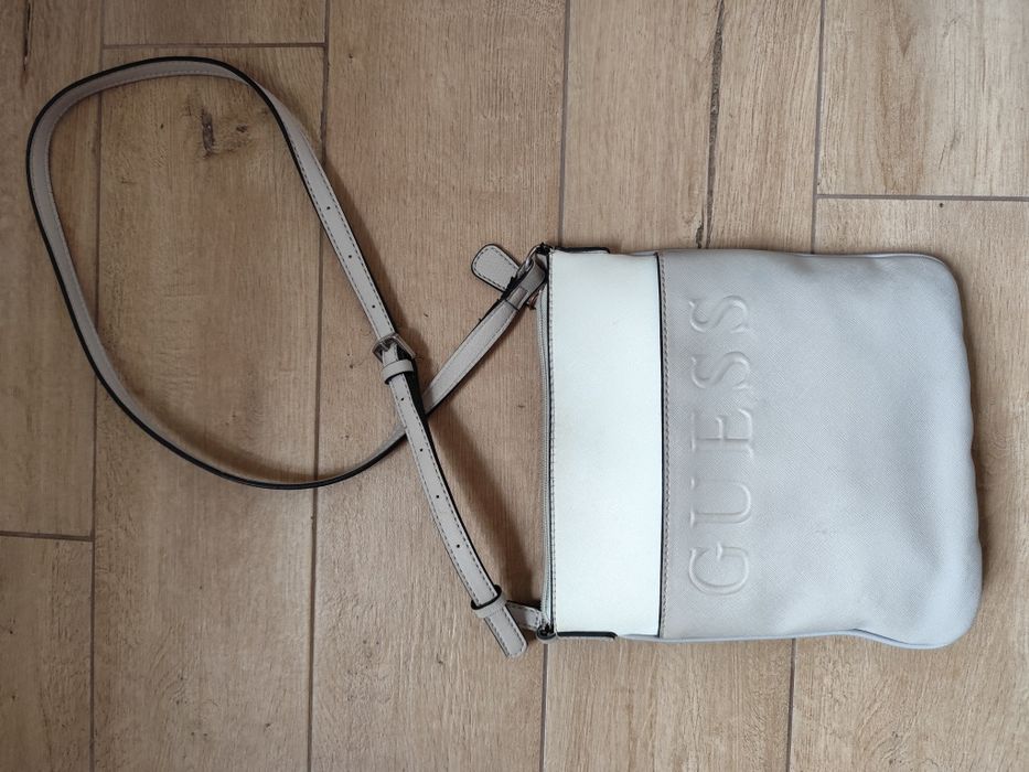 Guess torebka na ramię