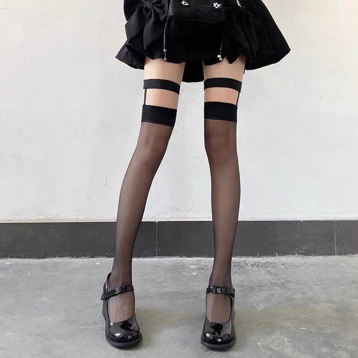 в наявності чулки двох видів