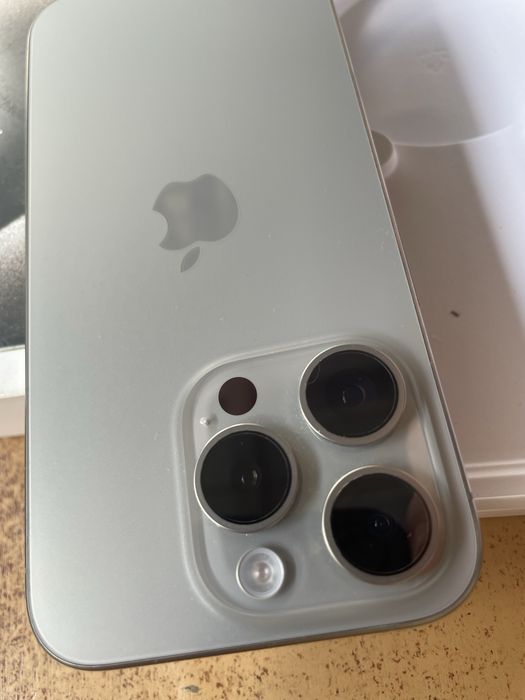 iPhone 15 Pro 512Gb 100% батарея