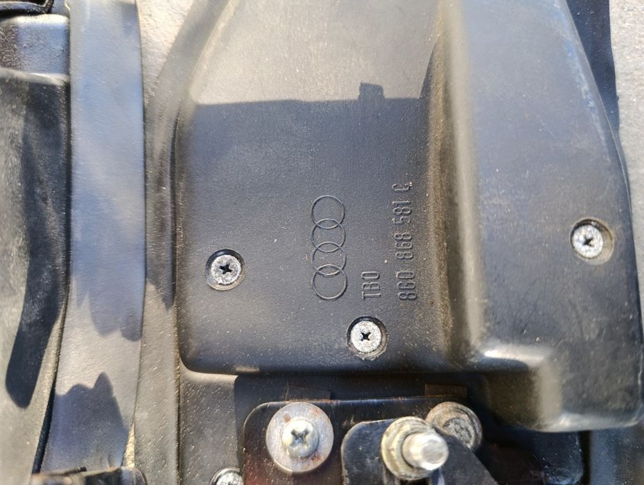 Zaślepki dachu Audi 80 Cabrio