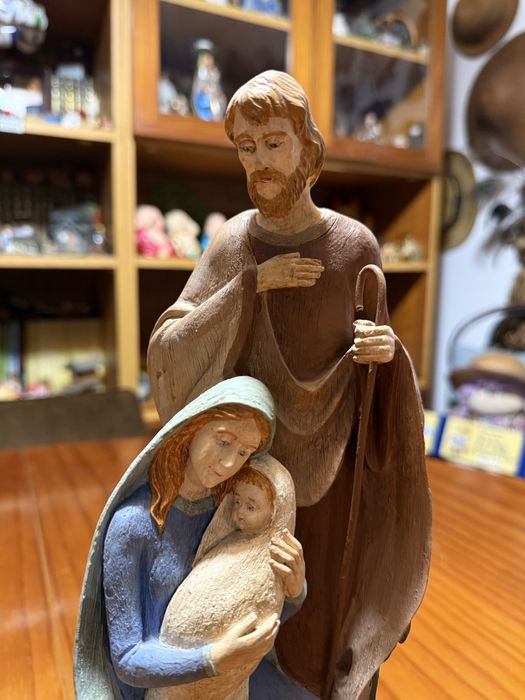 Sagrada família pintada à mão