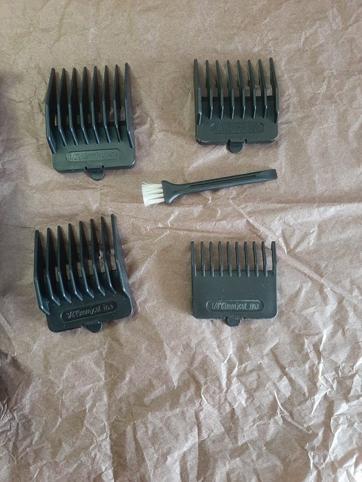 Máquina cortar pêlo de cão