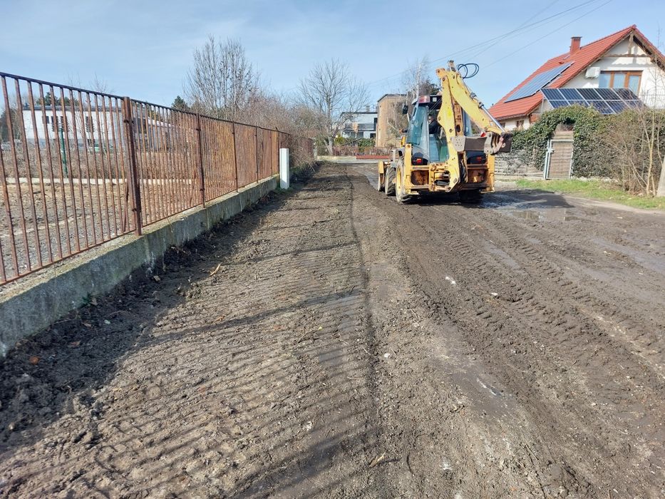 Usługi koparko ładowarką,  układanie kostki brukowej . Prace