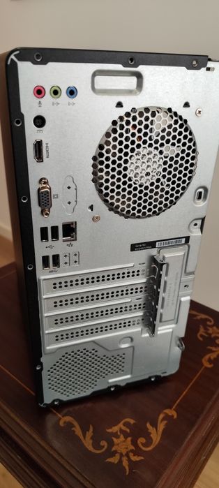 monitor LG + HP Pavilion 590 a0xxx