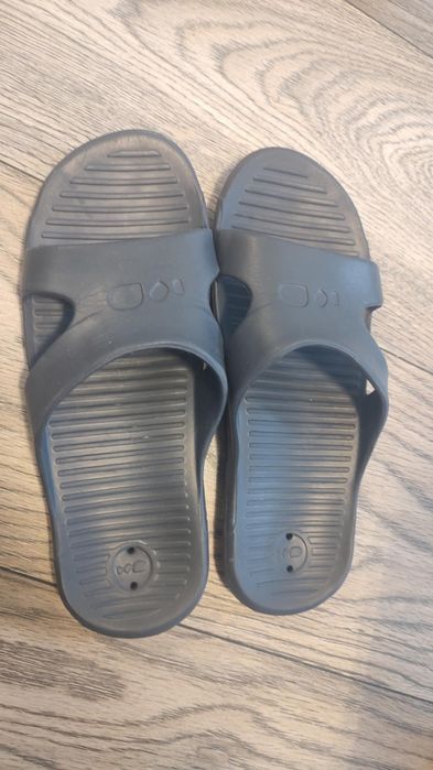 Klapki basenowe męskie Nabaiji 100 basic