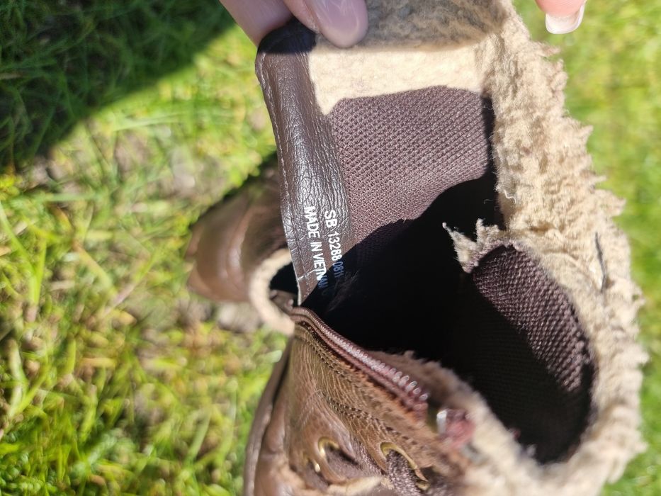 Віддам черевики дитячі