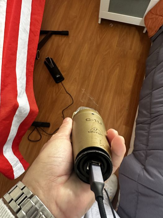 Microfone Condensador BEHRINGER C-1U usb