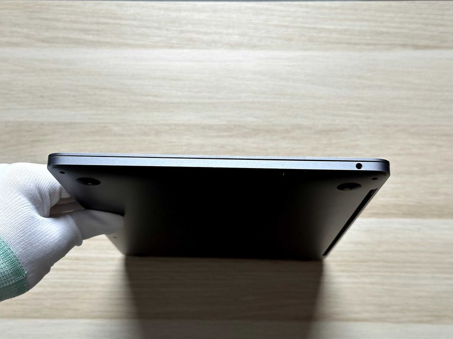 Topcase z ekranem do MacBook Pro 13" A2159 (2019) – Sprawny