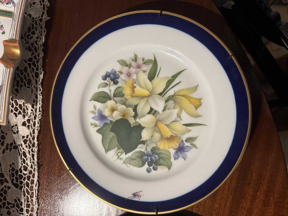 Pratos decorativos em porcelana bavária