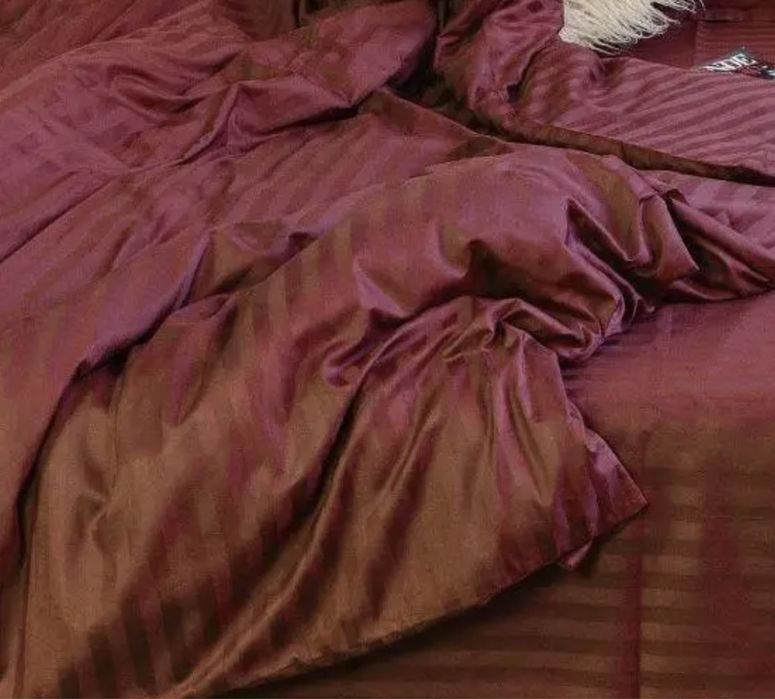 Простинь на резинці Страйп сатин постельное белье постільна білизна