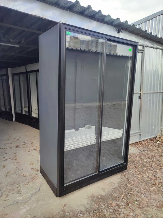 Холодильник Вітрина холодильна шафа вітрини холодильні шкаф