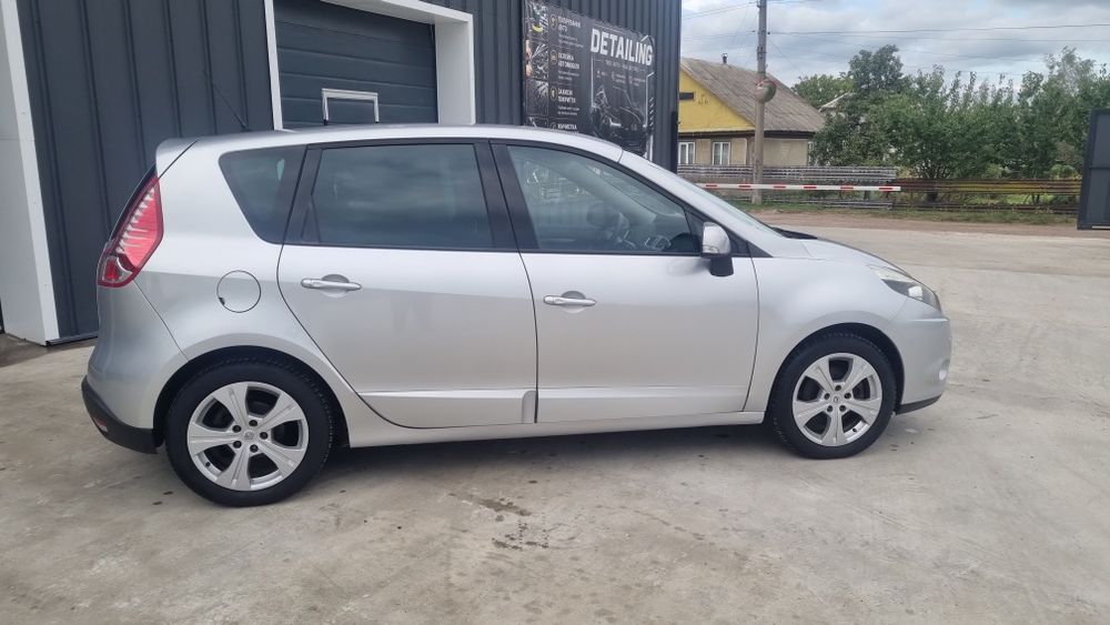 Renault  Scenic 1.6 2010р