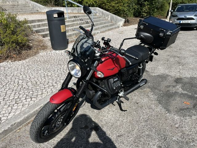 Moto Guzzi V7  V7 III Stone