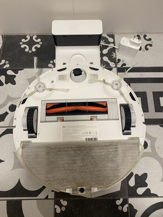Робот пилосос Mi Robot Vacuum Mop Essential