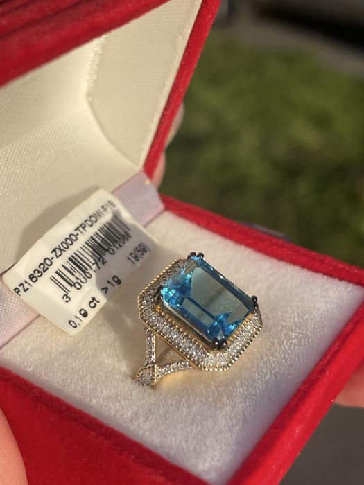 Каблучка 585 з природнім топазом і діамантами