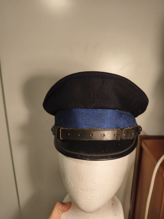 Stara czapka strażacka z lat 70