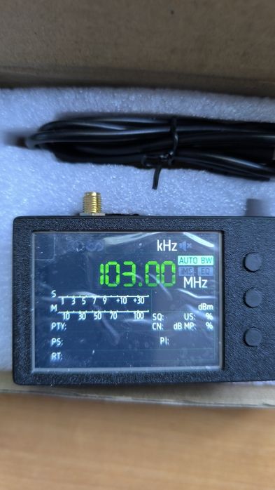 Mini Radioodbiornik TEF 6686.