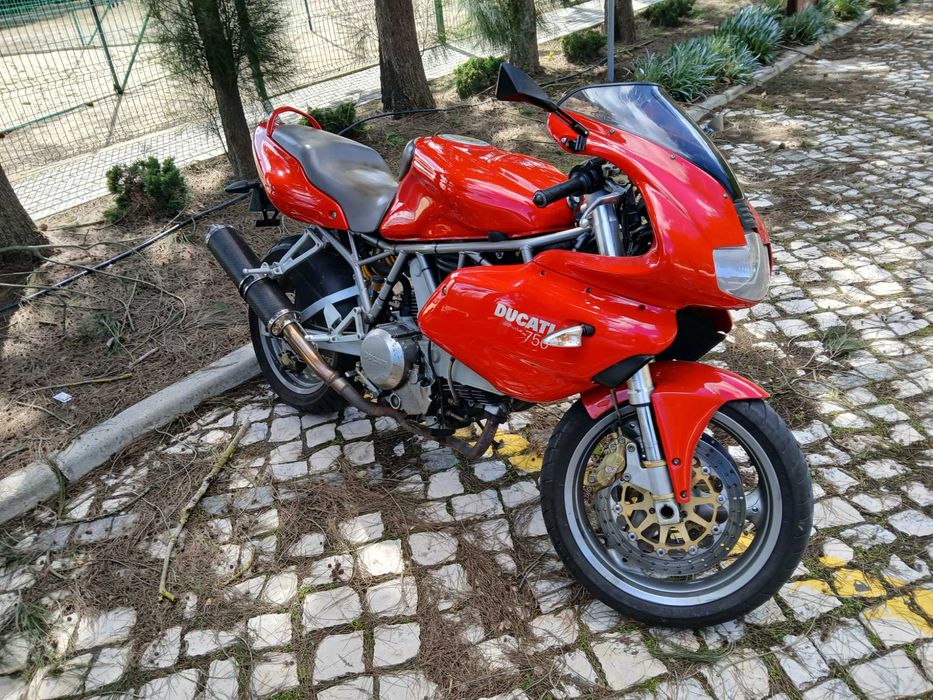 Vendo ou troco Ducati 750ss