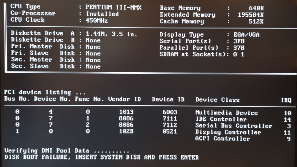 Retro stare komputery Slot1 pod Windows 98 + różne karty i akcesoria