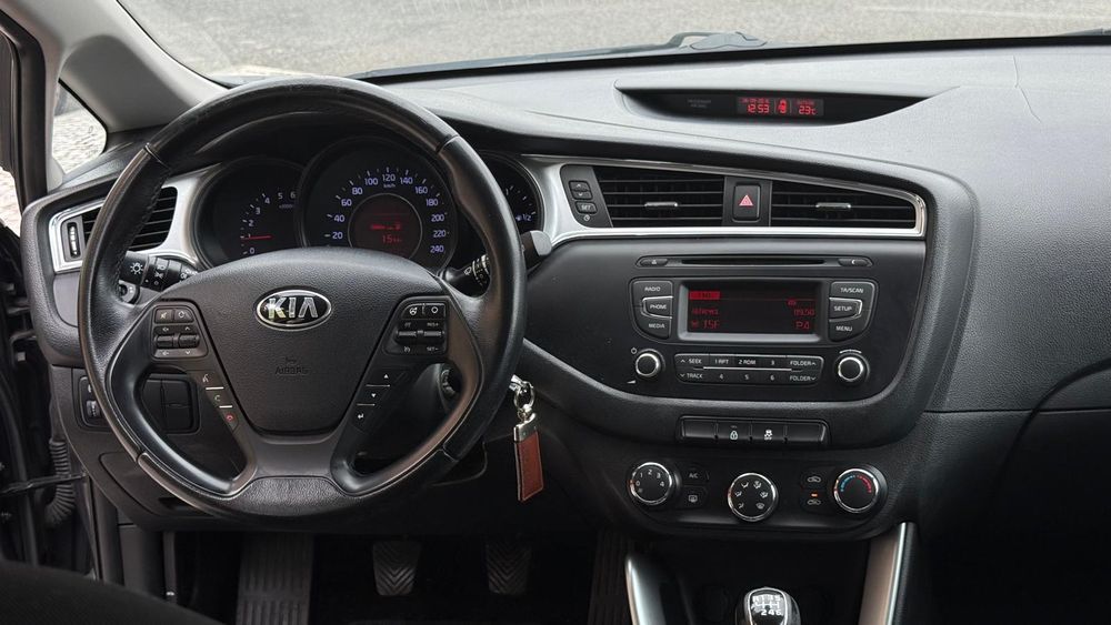 Kia Ceed SW 1.4 Crdi como novo