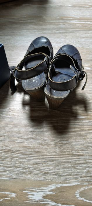 Sprzedam damskie buty Venezia