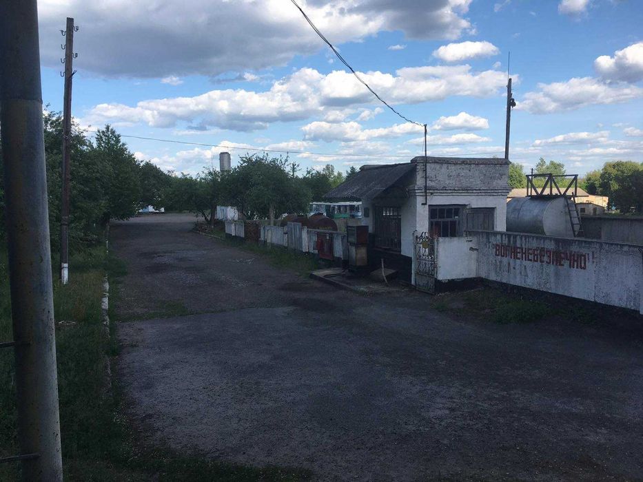 Продаж виробничо-складського комплексу / АТП 4,14 га (будівлі 2 976 м²) у м. Городище