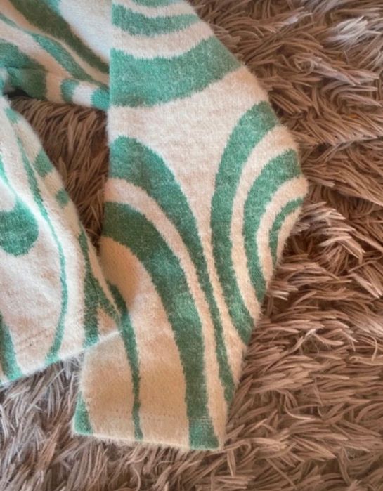 Sweterek damski Stradivarius