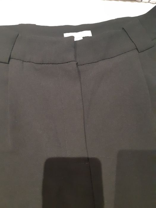 Czarne spodnie rozmiar 38