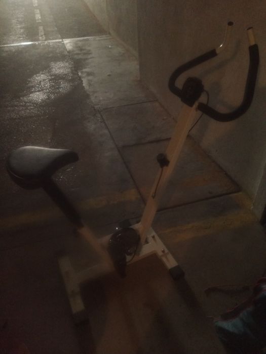 Bicicleta de ginástica