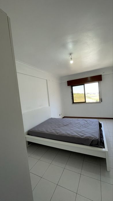 Quarto para Casal em Queluz-Belas | Despesas Incluídas | 500€