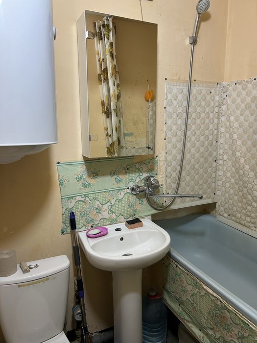 Однокомнатная на Бочарова, заходи и живи!