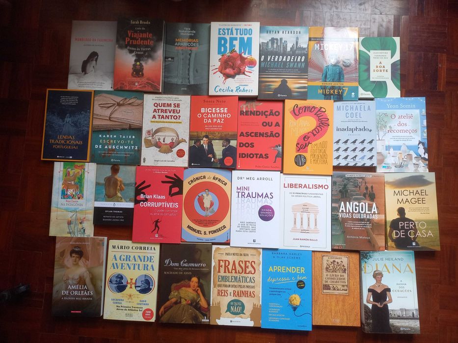 Lote de 180 livros